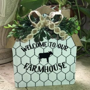 Handcrafted Wood Barn Shelf Sitter